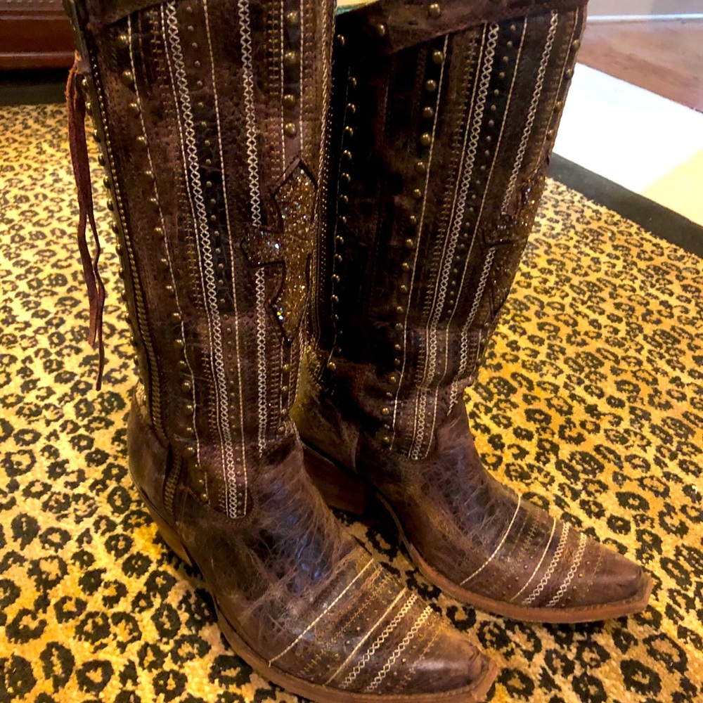Corral Brown Western Boots with Embellishments